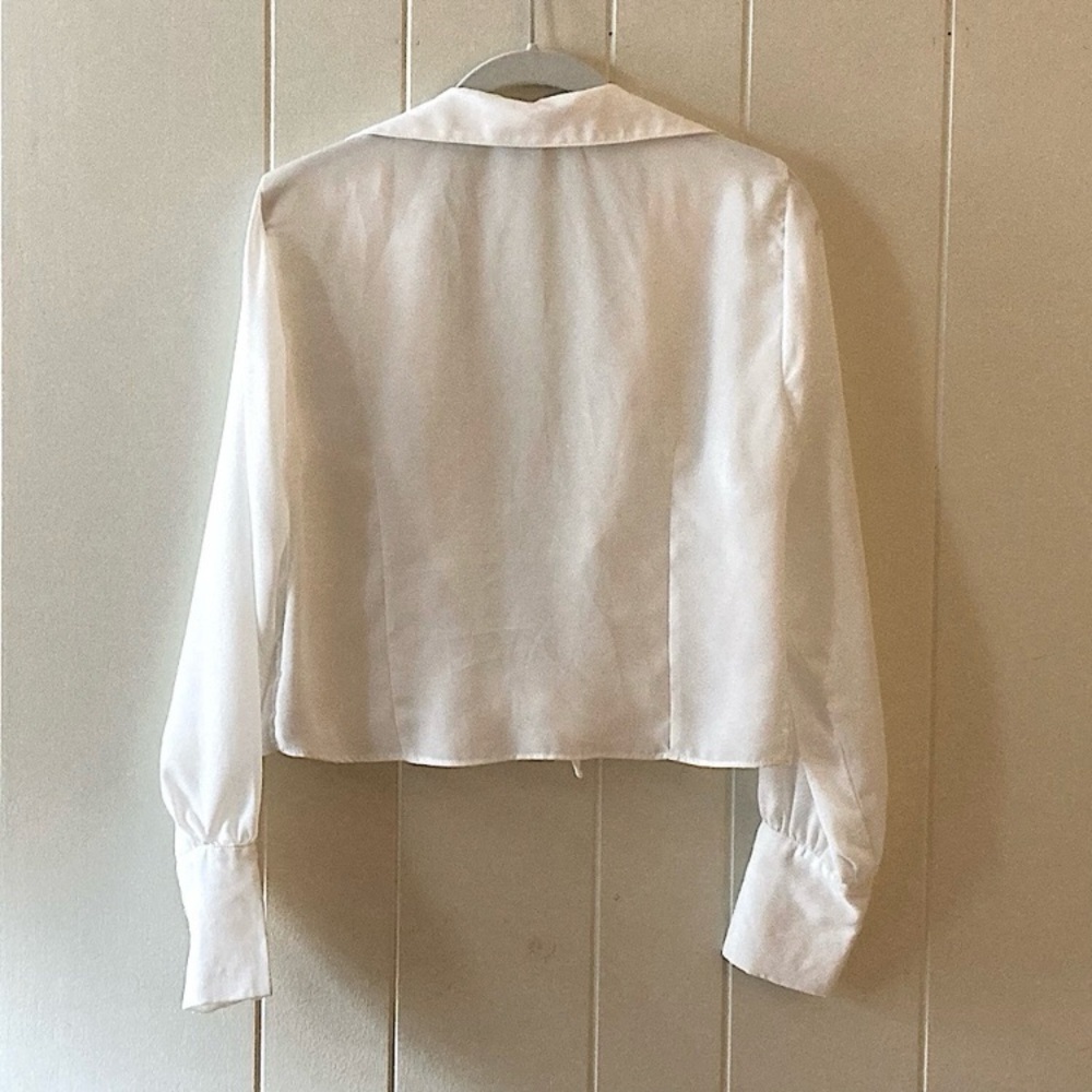 ⭐️ MXM Collective Sheer Wrap  White Size Large Blouse Pink Pearl Buttons - Picture 3 of 10